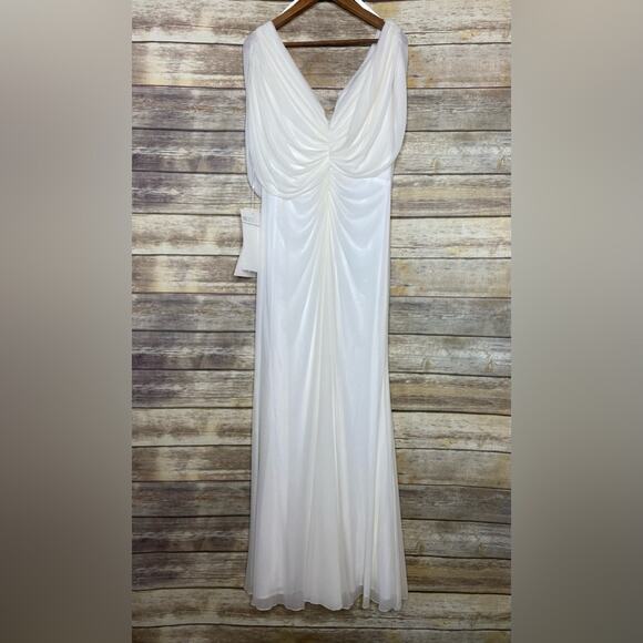 NWT Cameron 14 Blake by Mon Cheri cream draped chiffon down 115606 - Picture 3 of 9